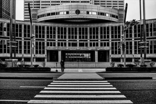 Photograph Ryota Aokigi Front on One Eyeland